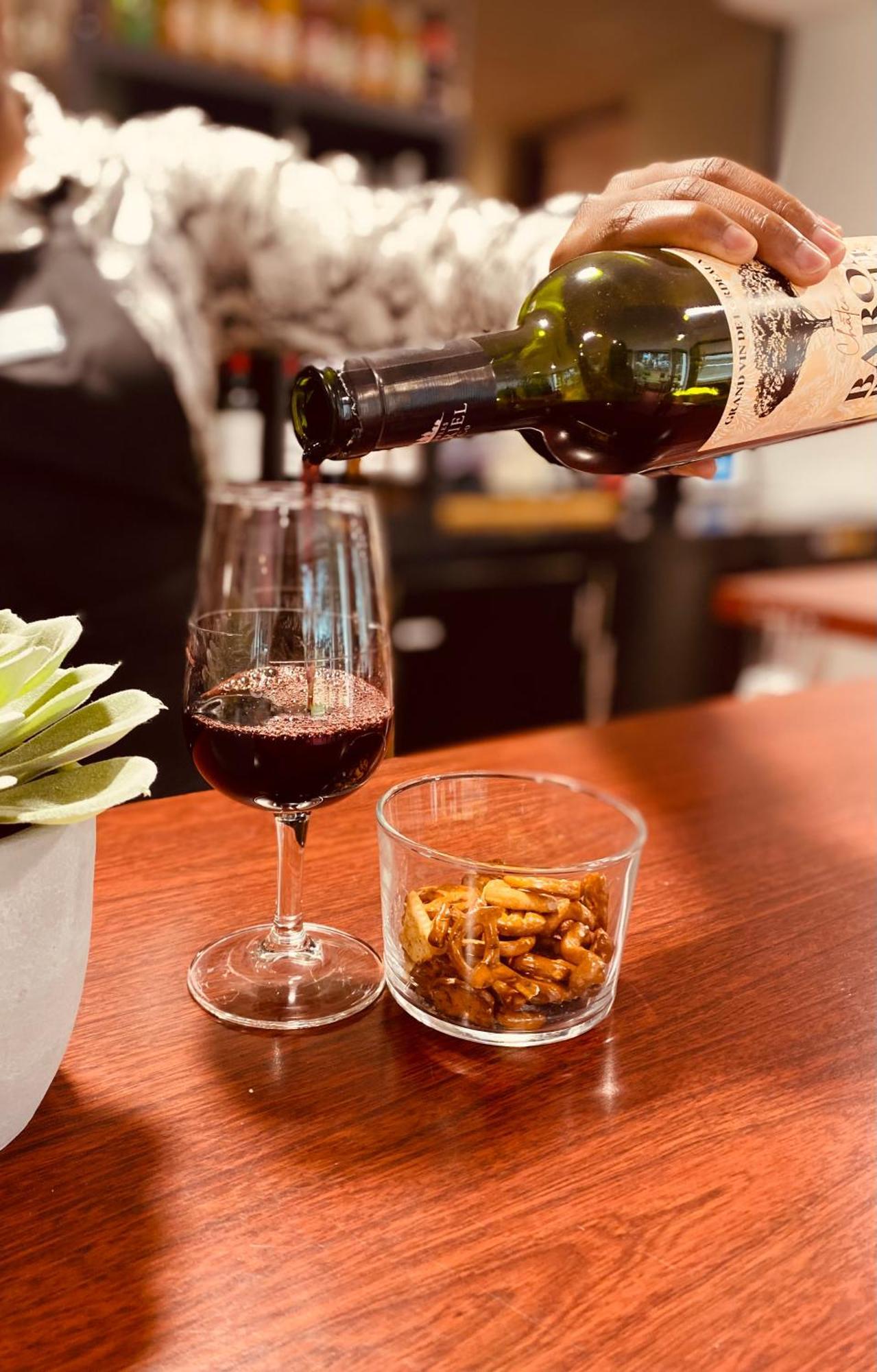 Brit Hotel Bordeaux Aeroport - Le Soretel เมรินแญค ภายนอก รูปภาพ