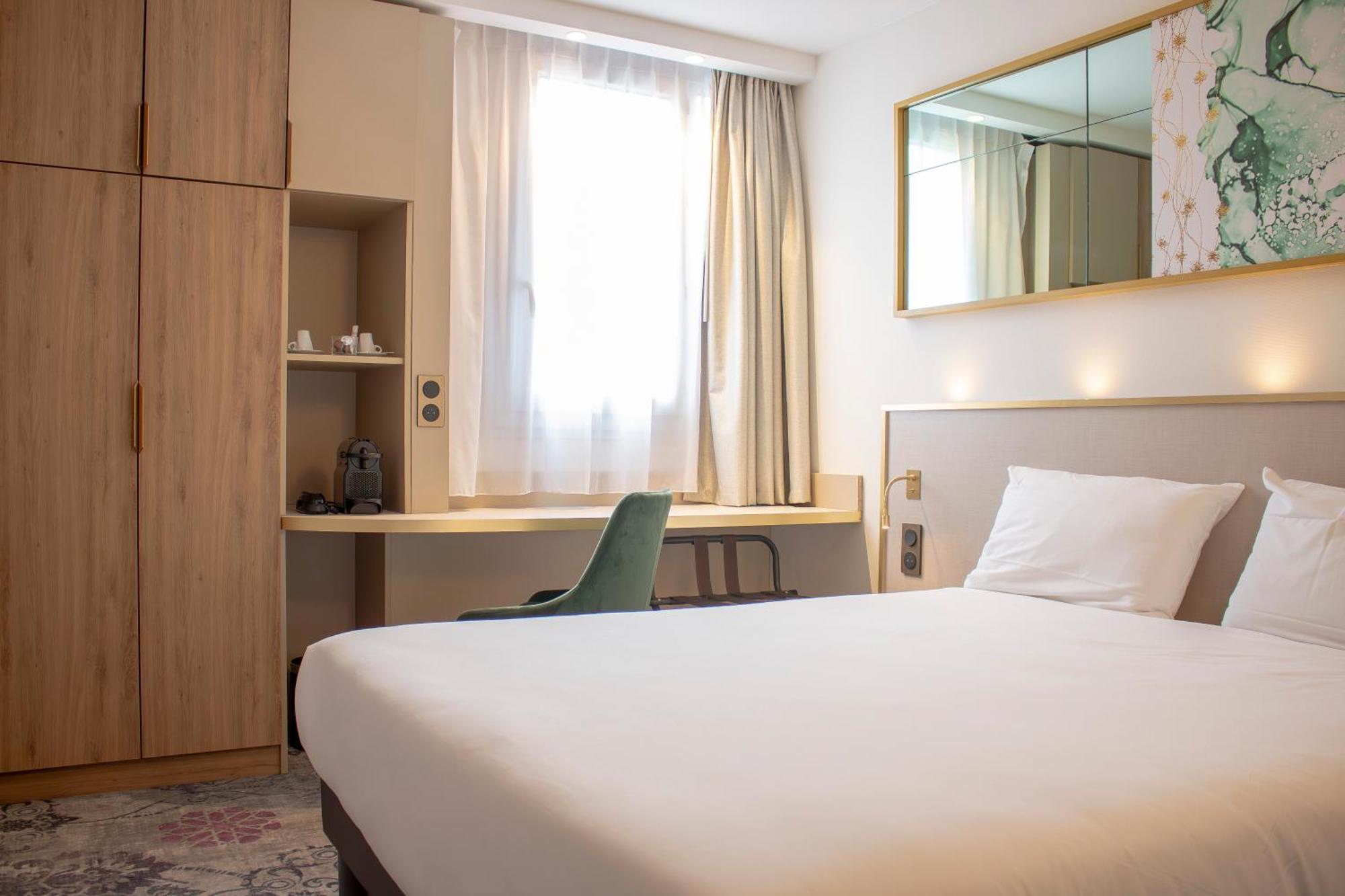 Brit Hotel Bordeaux Aeroport - Le Soretel เมรินแญค ภายนอก รูปภาพ