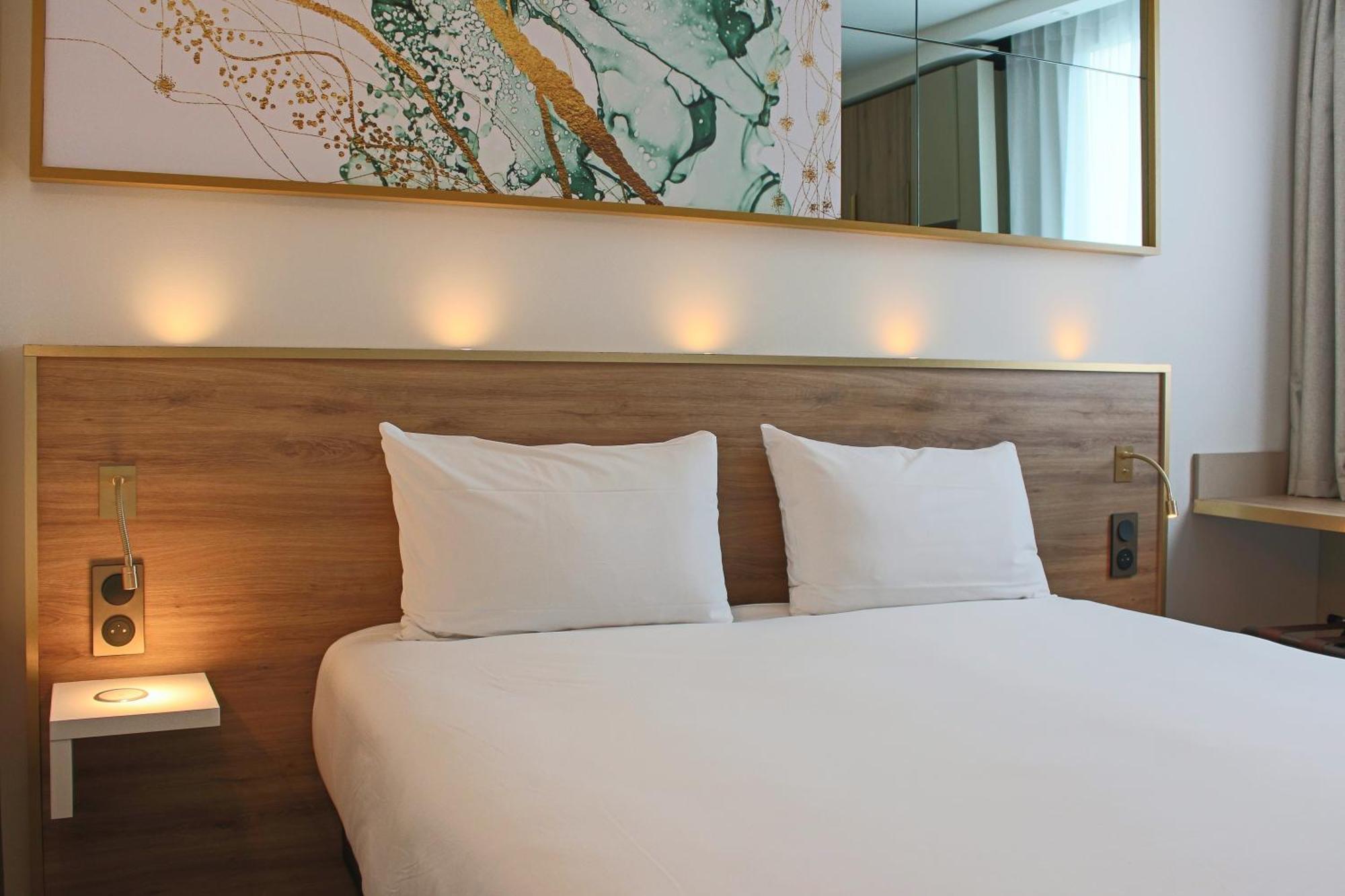 Brit Hotel Bordeaux Aeroport - Le Soretel เมรินแญค ภายนอก รูปภาพ