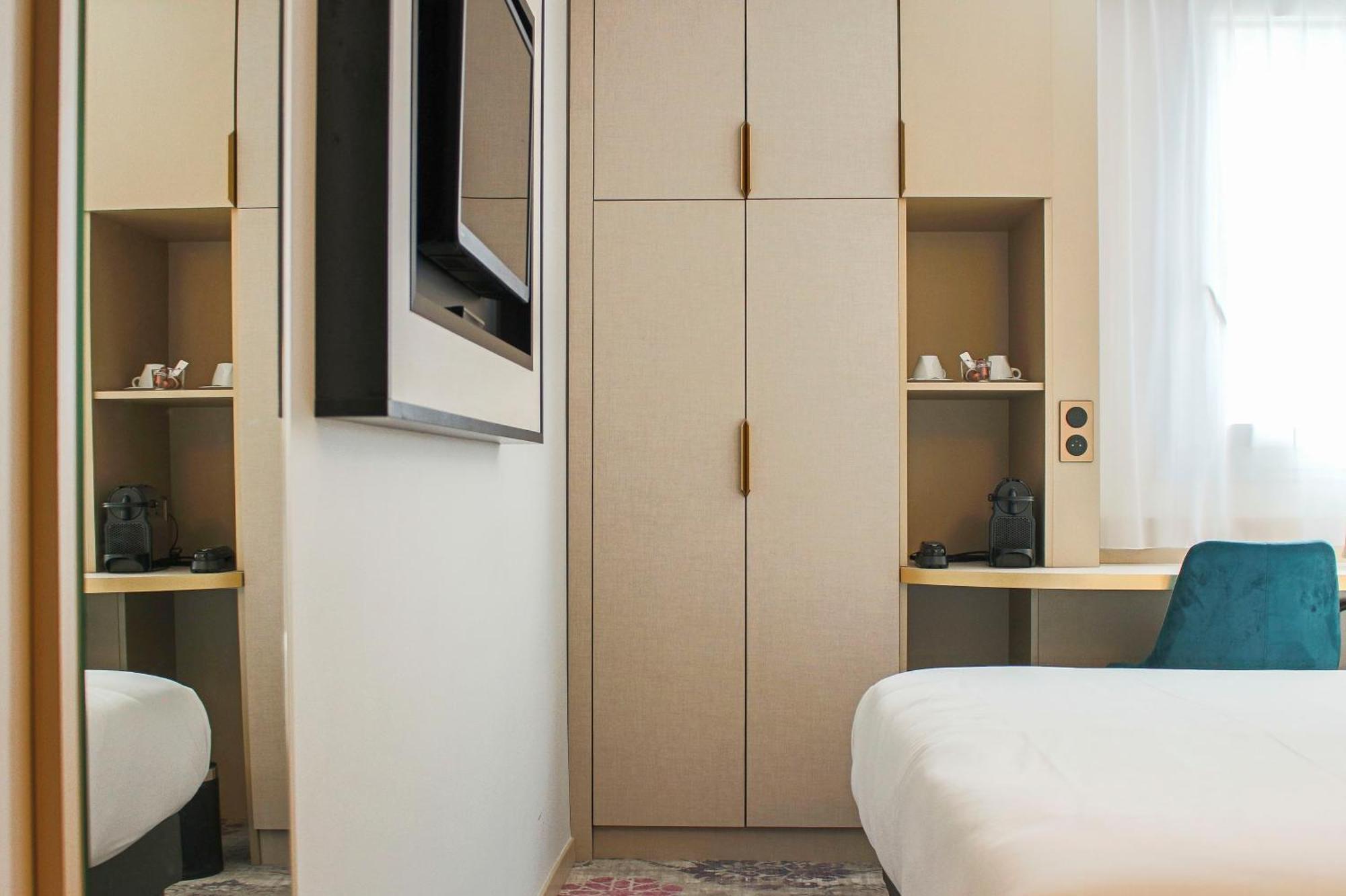 Brit Hotel Bordeaux Aeroport - Le Soretel เมรินแญค ภายนอก รูปภาพ