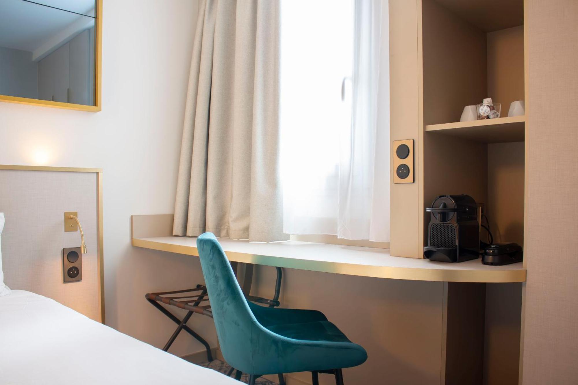 Brit Hotel Bordeaux Aeroport - Le Soretel เมรินแญค ภายนอก รูปภาพ