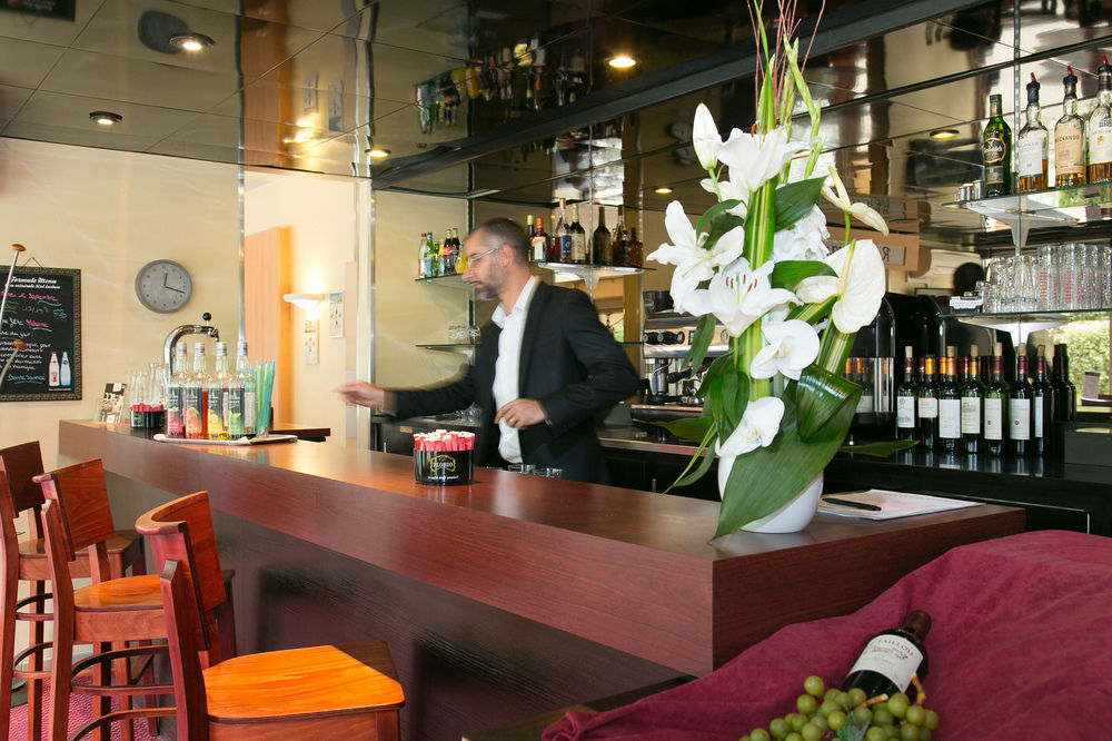 Brit Hotel Bordeaux Aeroport - Le Soretel เมรินแญค ภายนอก รูปภาพ