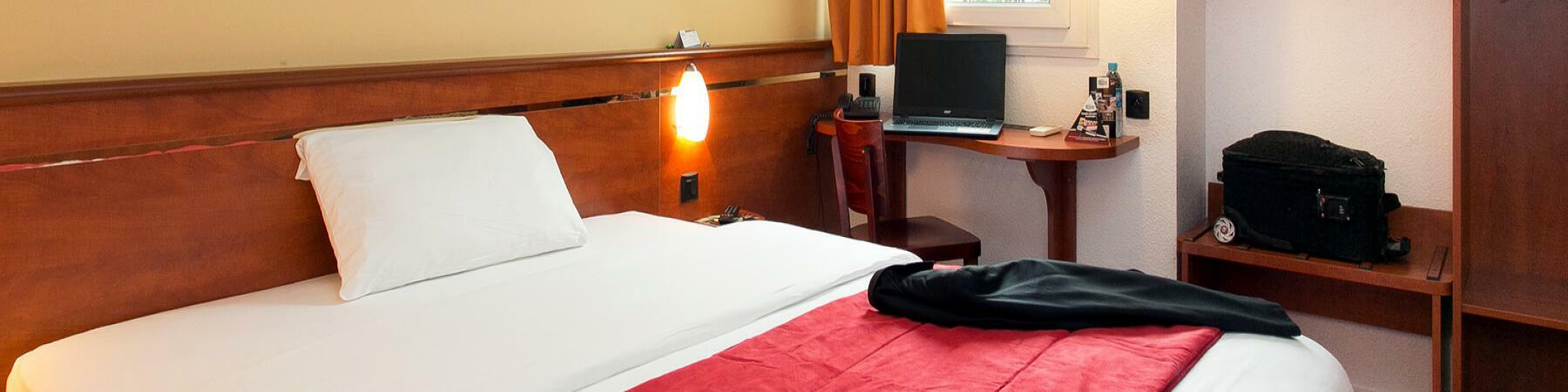 Brit Hotel Bordeaux Aeroport - Le Soretel เมรินแญค ภายนอก รูปภาพ